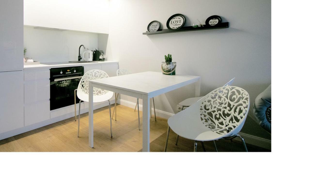 Good Time Apartment Warschau Buitenkant foto
